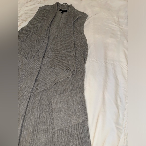Banana Republic Cardigan Vest - Picture 2 of 4